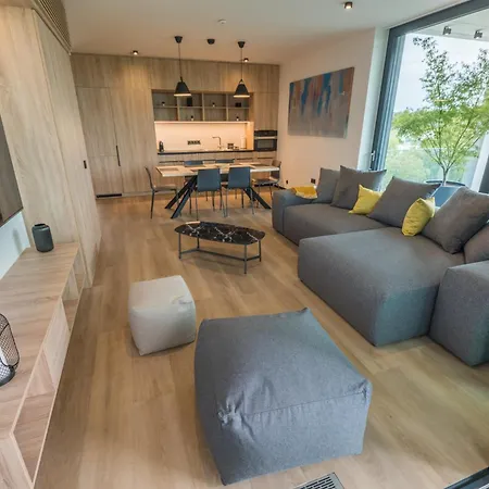 Bj81 Apartment *